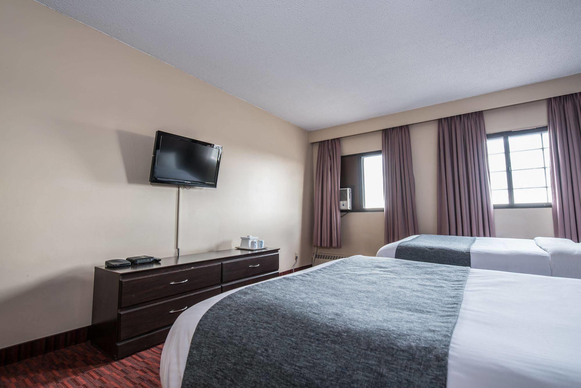Argyll Plaza Hotel Edmonton Exteriör bild